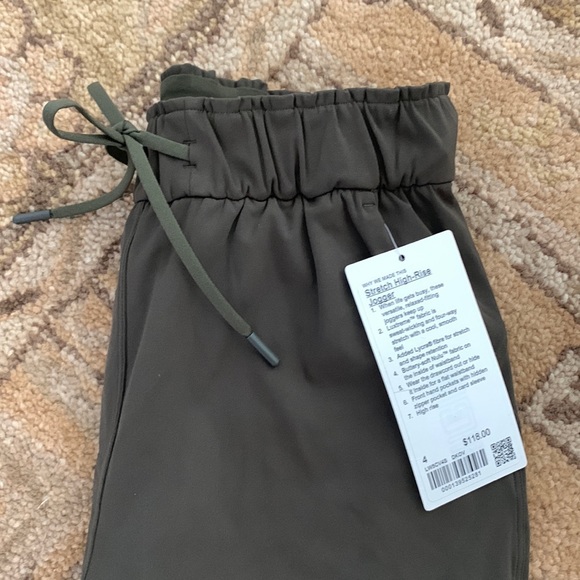 Lululemon Stretch HR Jogger- Olive - Picture 1 of 6